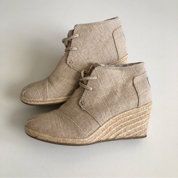 Toms Shoes - TOMS Desert Beige Wedge Boots Ankle Bootie 7.5